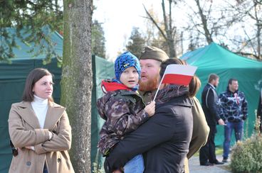 Jarmarkiem Świętomarcińskim uczcili w Widawie dzień 11 listopada